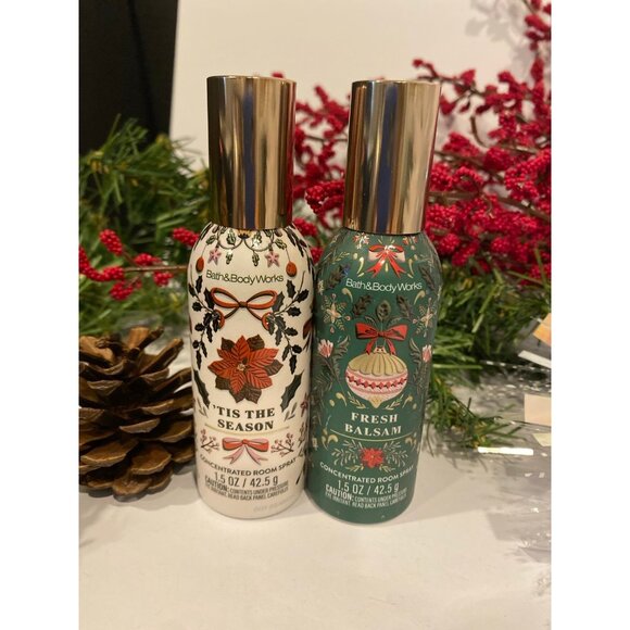 Bath & Body Works Christmas Holiday Winter Scented Room Sprays X 2 - Picture 1 of 5